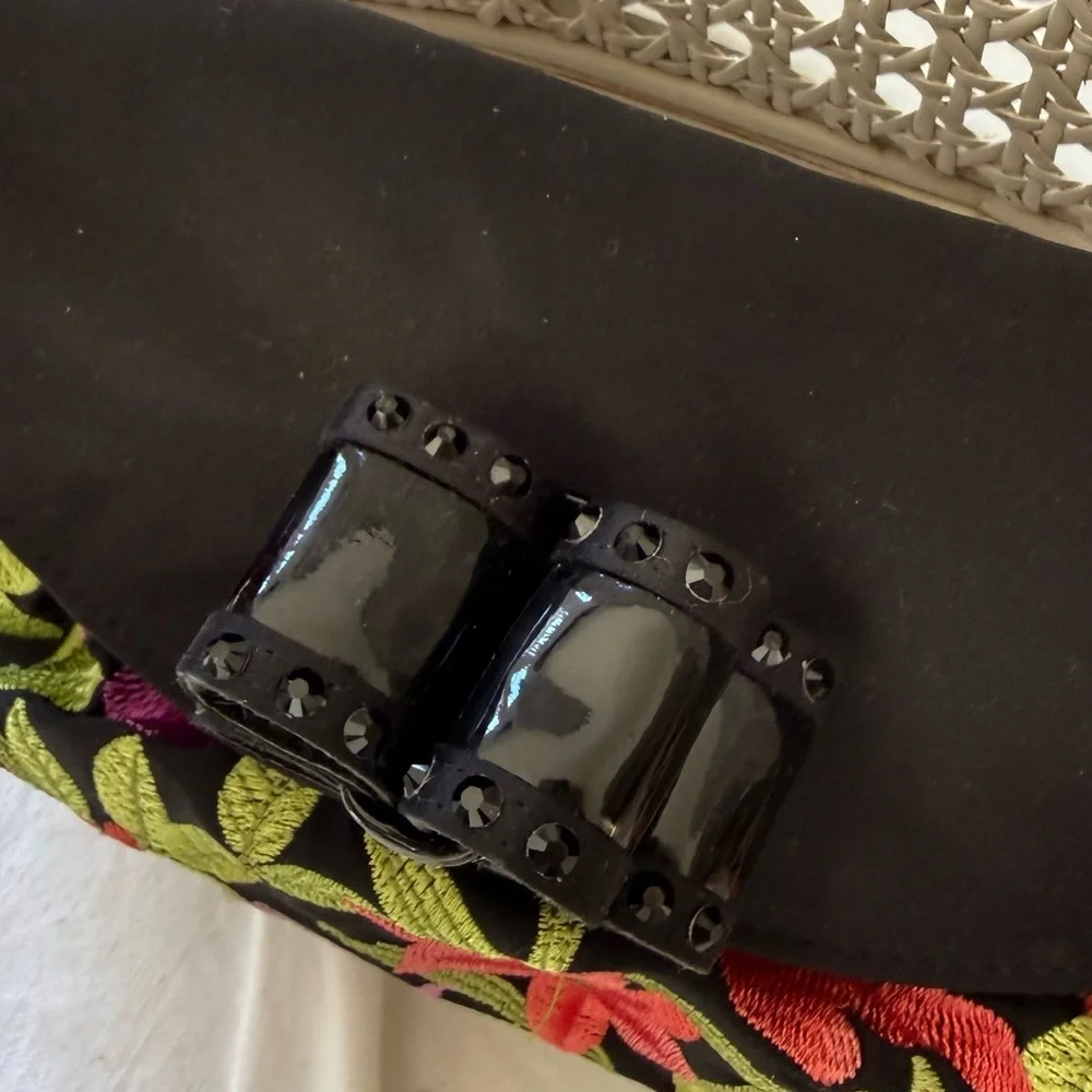 Black Floral Embroidered Clutch Bag - Women